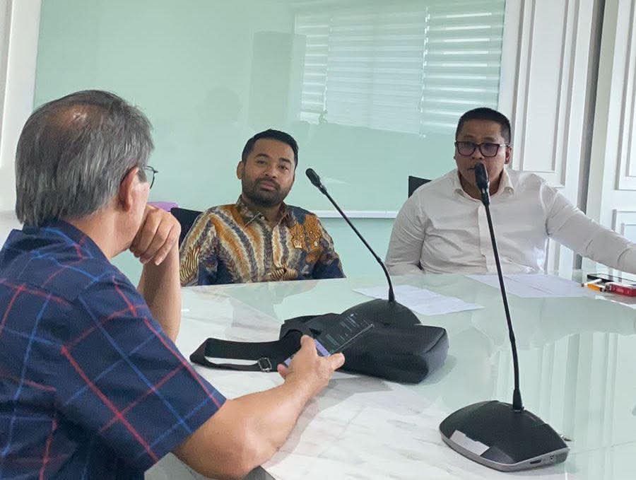 Wako Hendri Arnis saat sampaikan berbagai program ke anggota DPR RI, Zigo Rolanda.